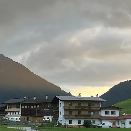 Pensión Gradlspitz 3*